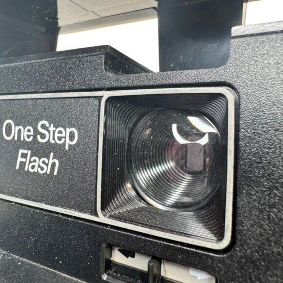 Polaroid OneStep Flash 600 Instant Camera UNTESTED, Classic 80s Model - Picture 11 of 13